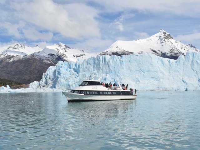 NAVEGACION GLACIAR GOURMET CON  TRASLADO